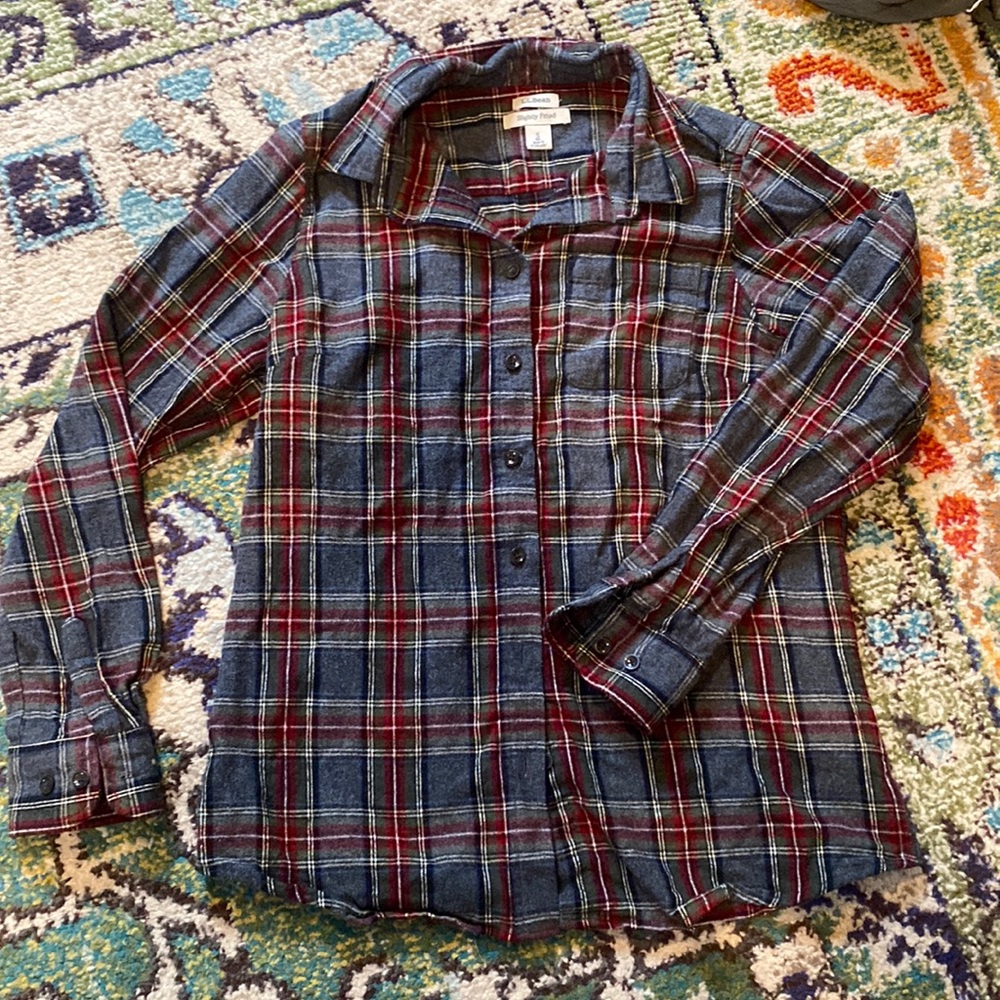 Llbean slightly fitted flannel soft and warm